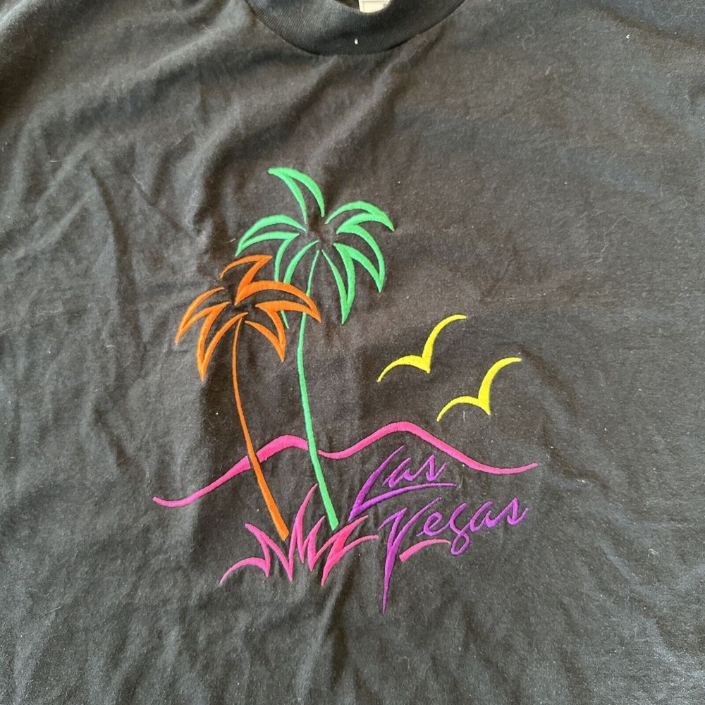 Vintage Las Vegas Embroidered Single Stitch T Shirt Made in USA Size Large